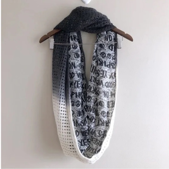 BCBGeneration Knitted Knit Floral Lace Quote Print Cozy Infinity Winter Scarf - Picture 4 of 7